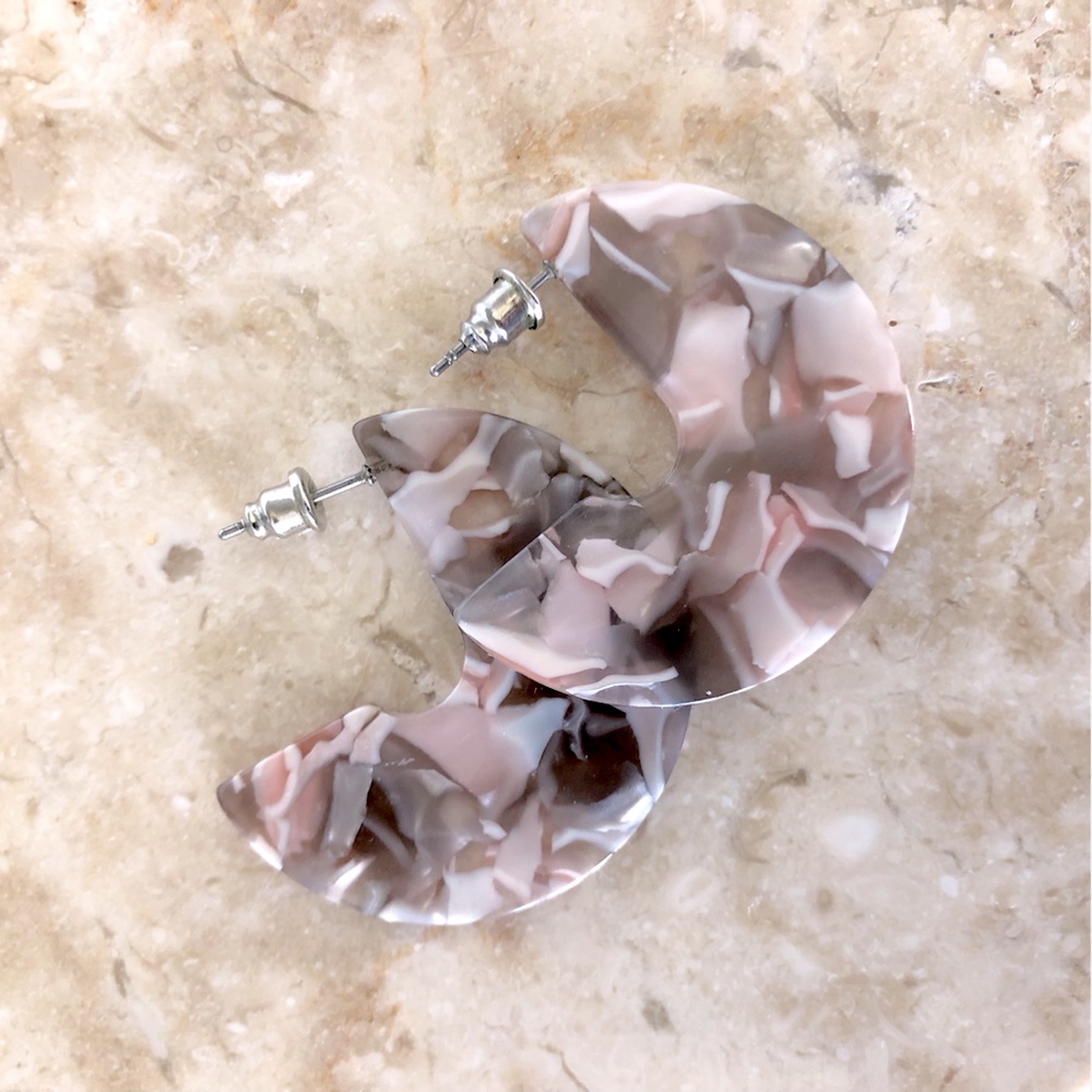 Resin acrylic Lavender Purple Pink Grey Tortoise circle statement earrings - Picture 1 of 5